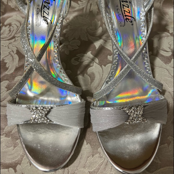 Sizzle silver decorative heels - Picture 1 of 9